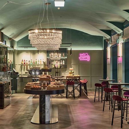 Falkensteiner Boutique Hotel Prague Ngoại thất bức ảnh The interior of the bar