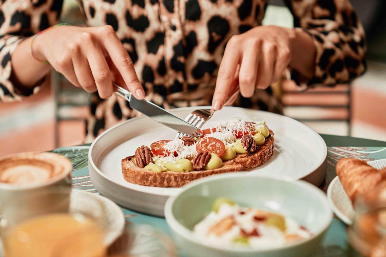 Falkensteiner Boutique Hotel Prague Ngoại thất bức ảnh Avocado on toast