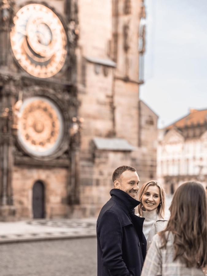 Falkensteiner Boutique Hotel Prague Ngoại thất bức ảnh The clock tower of the church