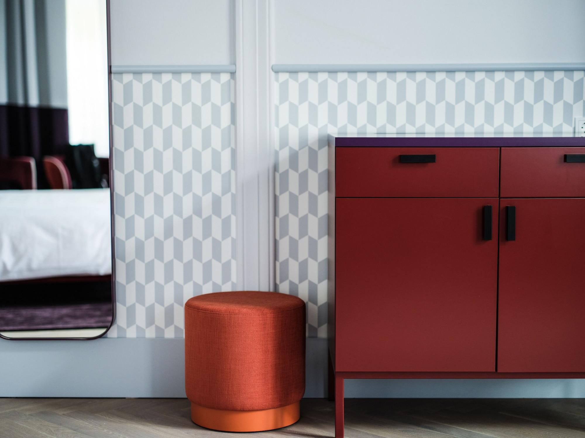 Falkensteiner Boutique Hotel Prague Ngoại thất bức ảnh Wallpaper by the Dutch designer