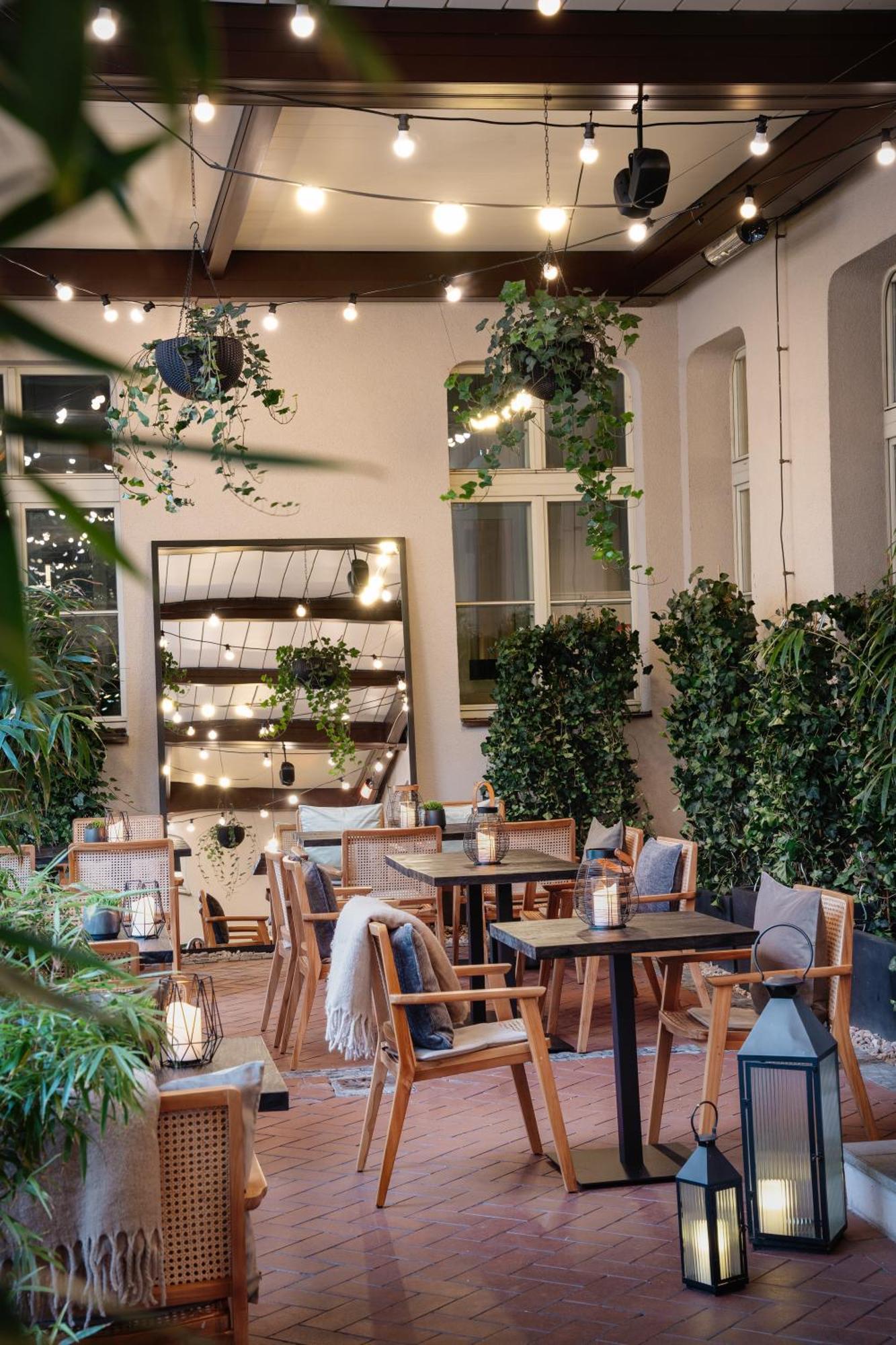 Falkensteiner Boutique Hotel Prague Ngoại thất bức ảnh The interior of the restaurant